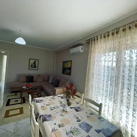 I 2 Apartment *